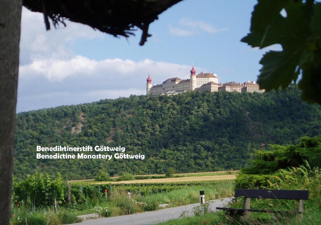 Gaestehaus Am Weinberg - Schlager Prinzersdorf المظهر الخارجي الصورة